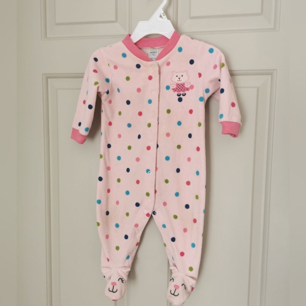 *Free Carter's fleece sleeper size 6 m